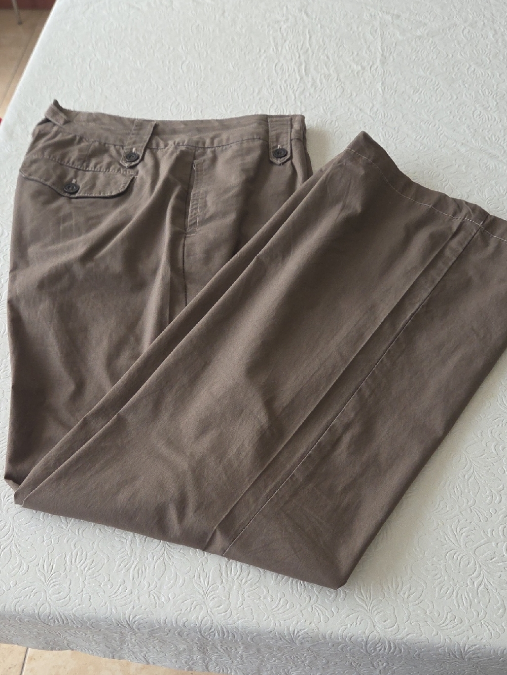 jeanstar Women's Boot-Cut Pants in Brown